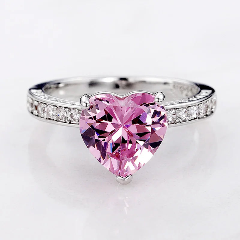 Huitan Luxuriöser Herzförmiger Verlobungsring 💍✨