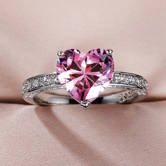 Huitan Luxuriöser Herzförmiger Verlobungsring 💍✨